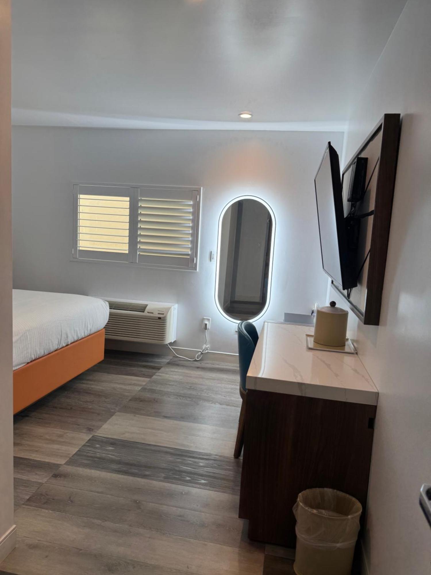 Hotel Rudra - Hollywood Лос Анджелис Екстериор снимка
