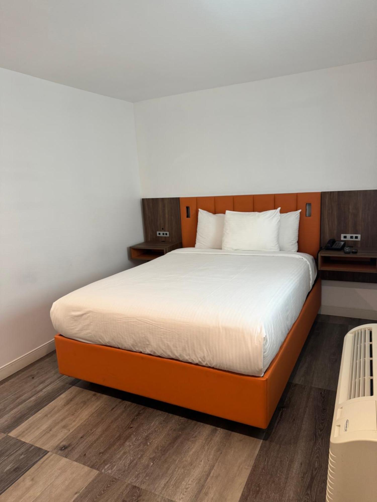 Hotel Rudra - Hollywood Лос Анджелис Екстериор снимка